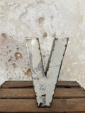 Letra Decorativa V