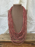 Collar multi rojo/dorado
