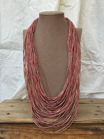 Collar multi rojo/dorado