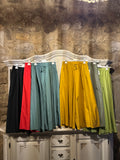 Pantalón palazzo cropped verde oliva