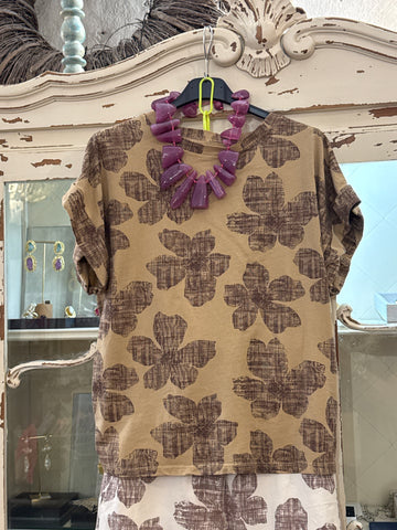 Camiseta flores camel