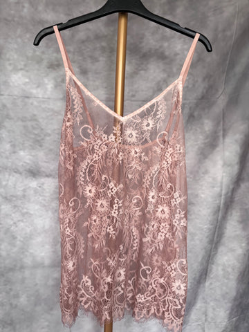 Top encaje rosa