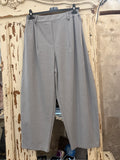 Pantalón gris