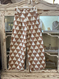 Pantalón geométrico