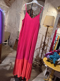 Vestido bicolor plisado