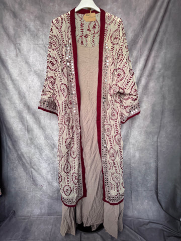 Kimono bordado largo