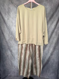 Pantalón rayas beige