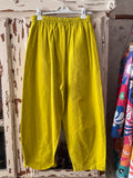 Pantalón amarillo