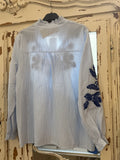Blusa rayas azul bordada