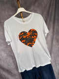 Camiseta corazón print naranja
