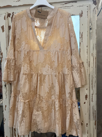 Vestido encaje beige