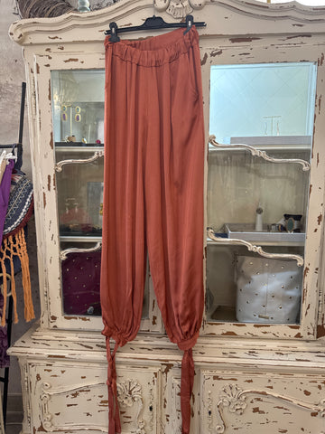Pantalón lazada