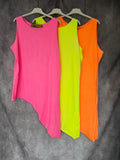 Camiseta asimétrica amarillo flúor