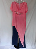 Camiseta asimétrica “Alas” Coral