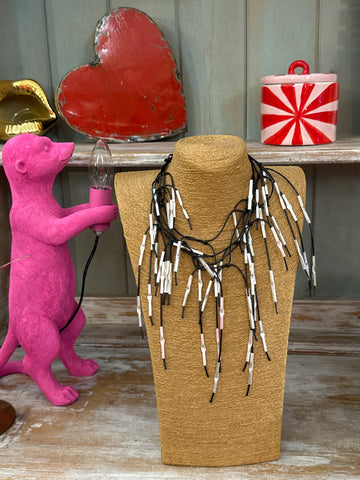 Collar Flecos negro / plateado