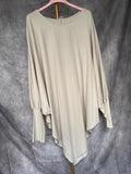 Camiseta Maxi capa beige