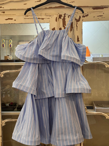 Vestido corto volantes