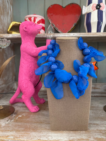 Collar pétalos azul