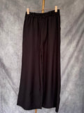 Pantalón negro fluido