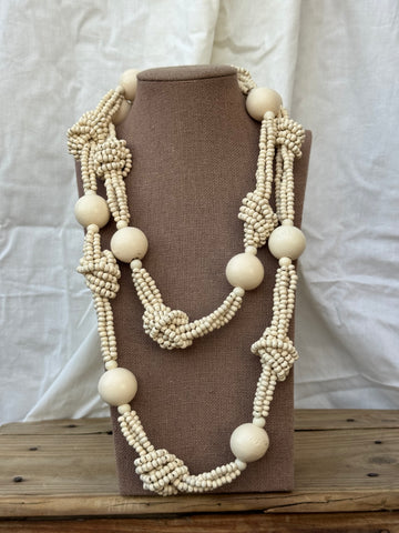 Collar largo madera