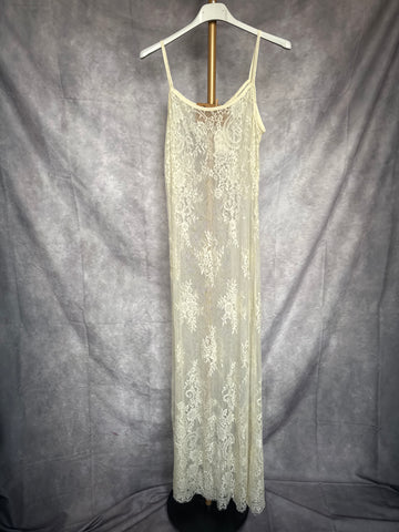 Vestido largo encaje