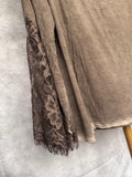 Camiseta encaje taupe