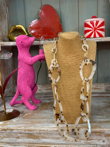 Collar largo eslabones resina