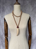 Collar largo cuerno taupe