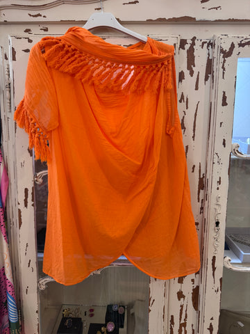 Blusa flecos naranja