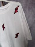 Camiseta rayos