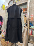 Gabardina negra