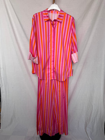 Pantalón rayas fucsia