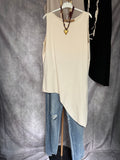 Camiseta asimétrica beige