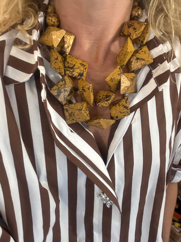 Collar Madera corto