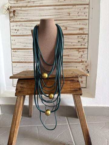 Collar largo caucho azul