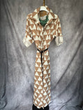 Vestido geométrico camel