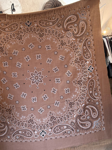 Maxi Bufanda Marrón