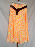 Falda print naranja flúor