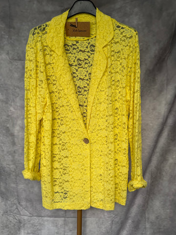 Chaqueta encaje amarilla