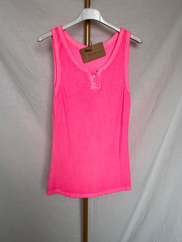 Top algodón canalé rosa flúor