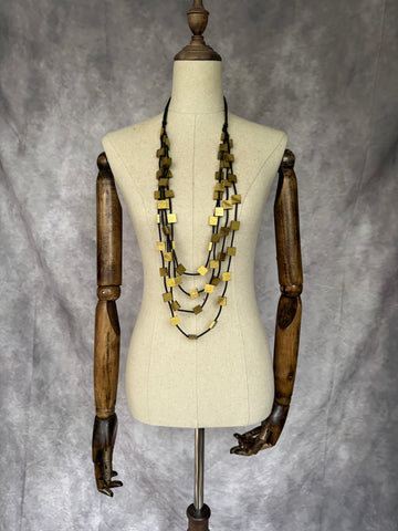 Collar largo caucho