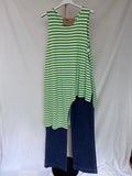 Camiseta asimétrica rayas verdes