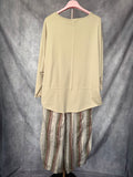 Camiseta bolsillos beige