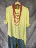 Camiseta Asimétrica Amarilla