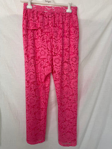 Pantalón baggy encaje rosa flúor