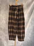 Pantalón baggy cuadros marrones