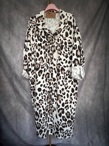 Chaqueta larga animal print blanca calavera