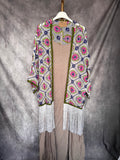 Kimono bordado con flecos