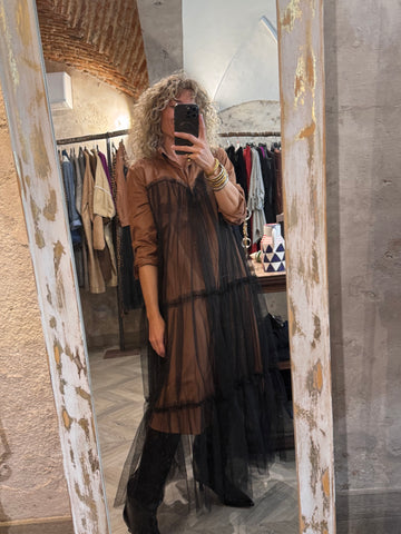 Vestido largo con tul