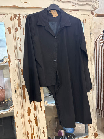 Camisa asimétrica negra